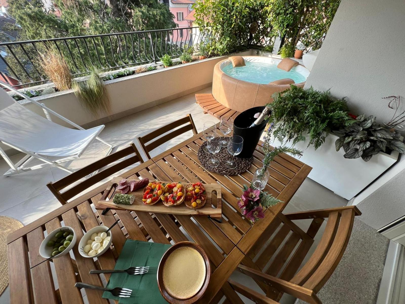 La Bollicina Boutique Apartment And Spa 베르바니아 외부 사진
